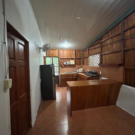 Casa Oasis De Ballenas Uvita Extérieur photo