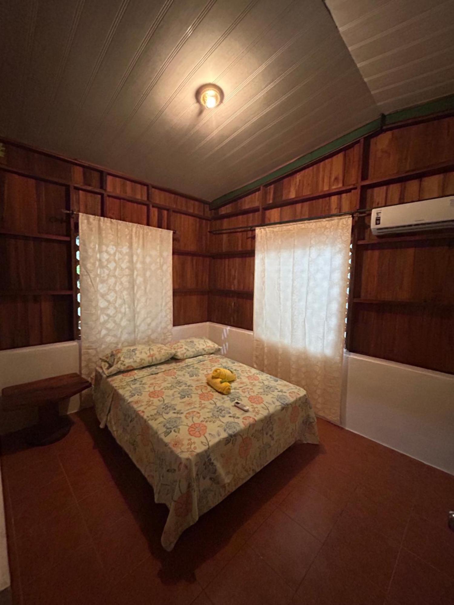 Casa Oasis De Ballenas Uvita Extérieur photo